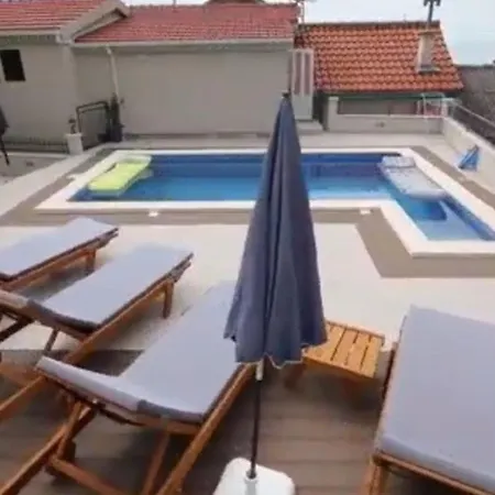 Holiday House Alina With Heated Pool Holiday home *